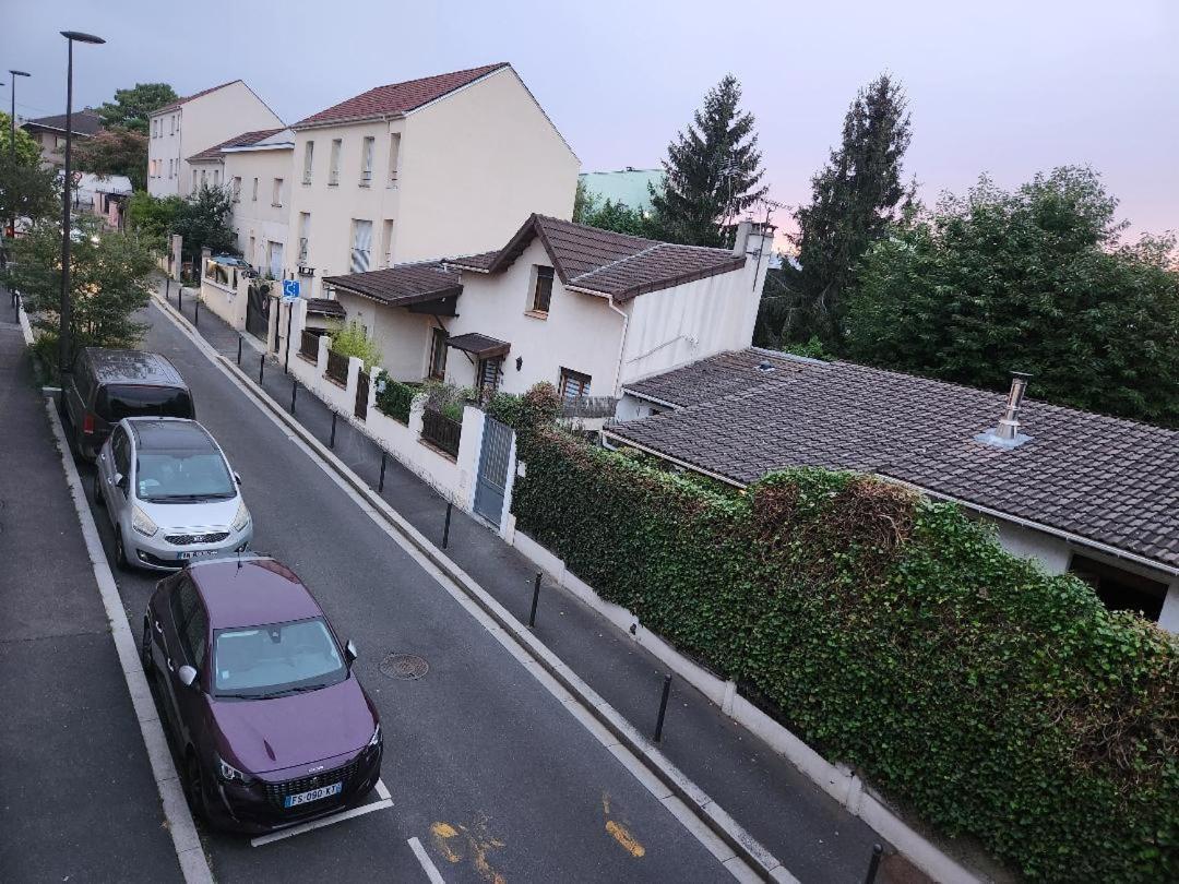 Superbe Appartement ,Proche De Paris, Dans Residence Privee , Ideal Familles, Parking Et Wifi Gratuits! ! ! Vitry-sur-Seine Exterior foto